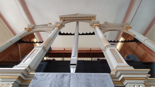 1. Orgelpfeife wieder eingesetzt